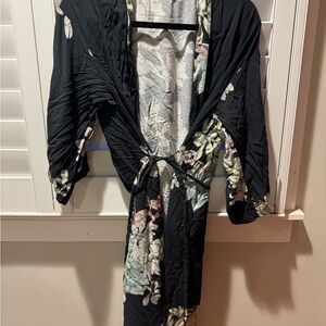 Elegant Black Floral Women's Robe